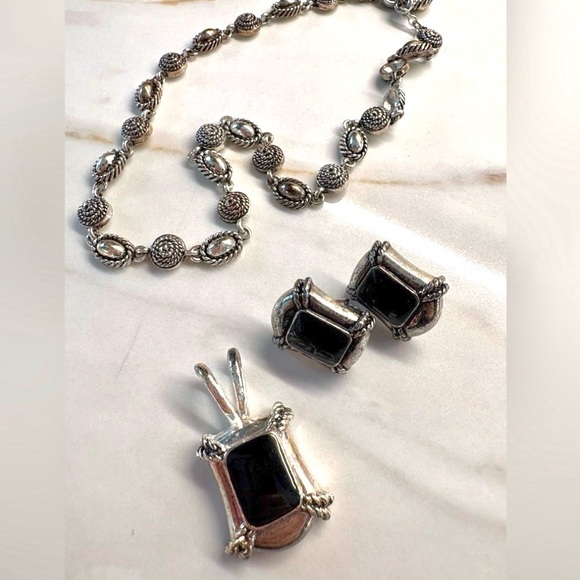 VTG Avon Textured Chain Necklace Set Black Pendant Removable Silver 2003 NIB 129 - Picture 8 of 15
